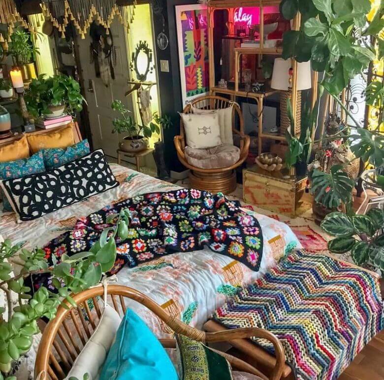 hippie boho style bedroom (33)