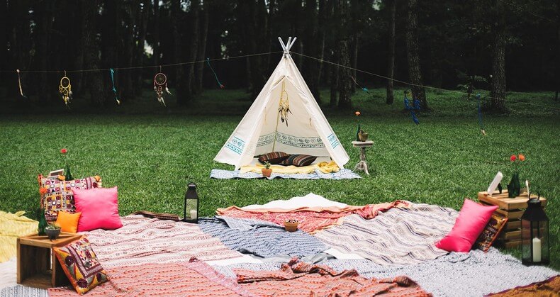 bohemian tent ideas (53)