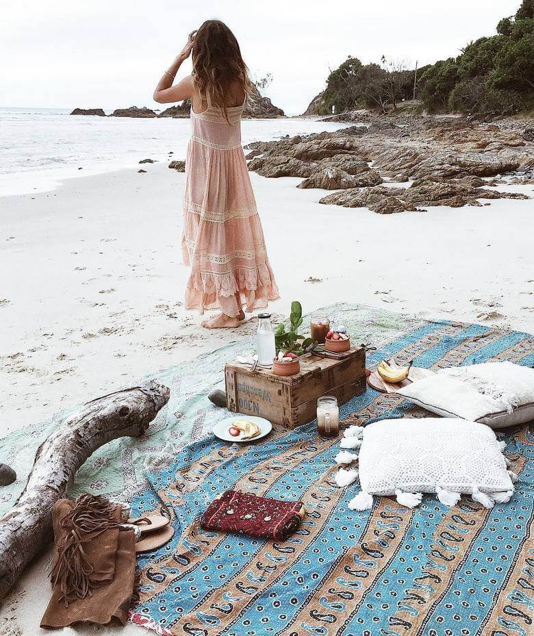 boho hippie garden and outdoor life (24)