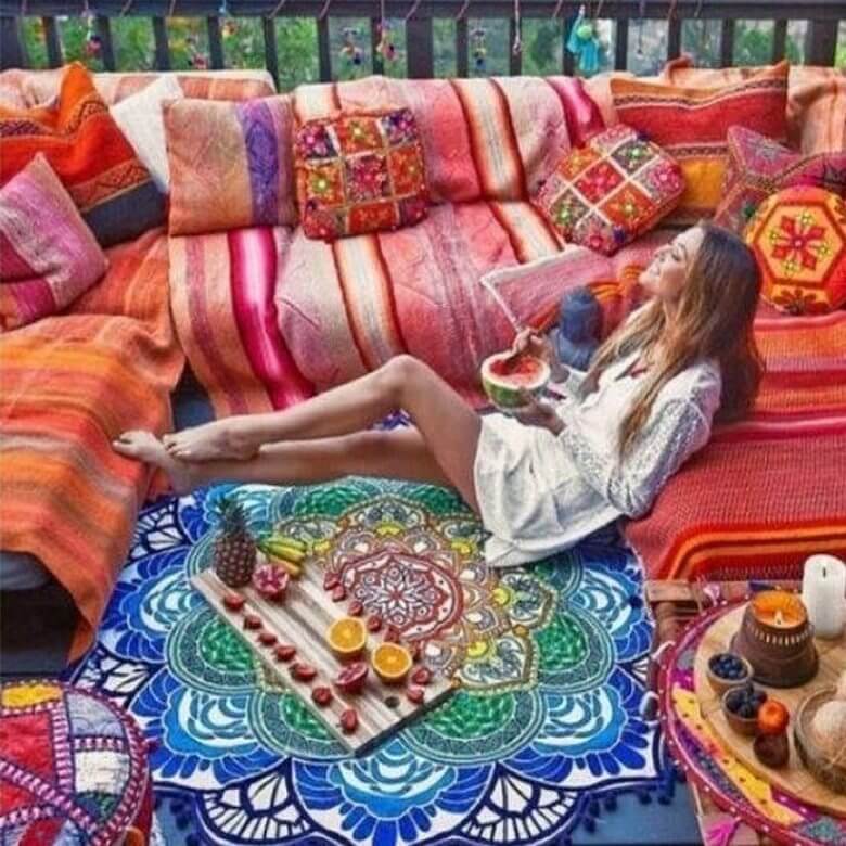 boho hippie garden and outdoor life (30)