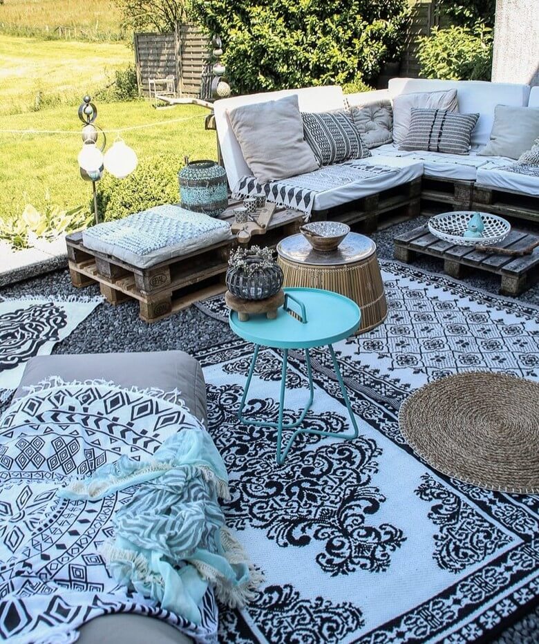 boho hippie garden and outdoor life (42)