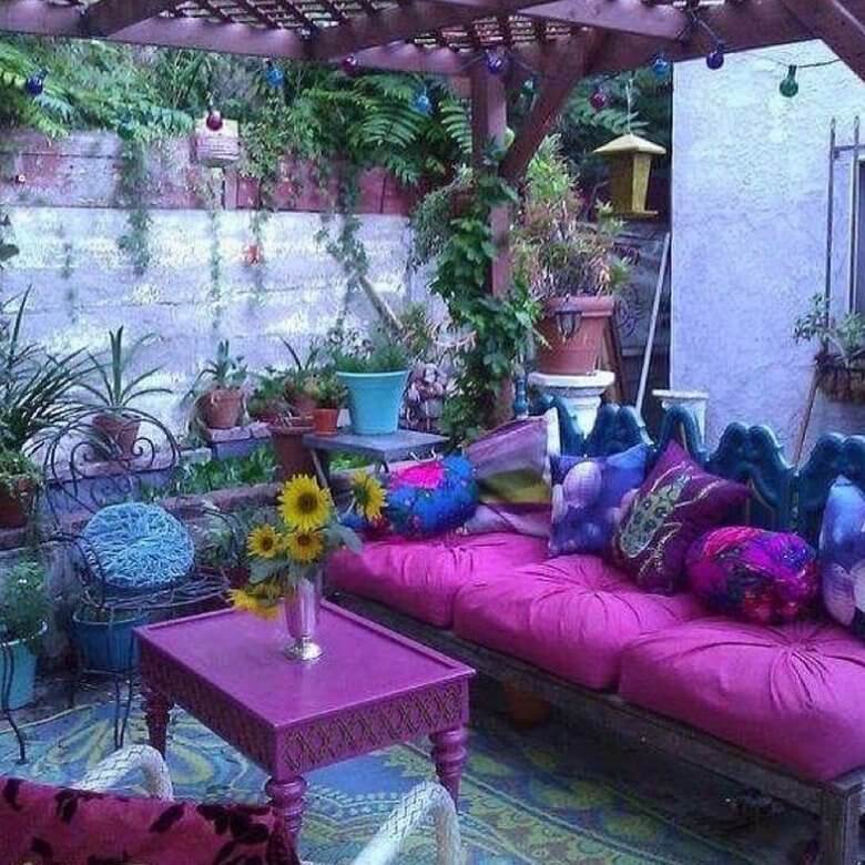 boho hippie garden and outdoor life (48)