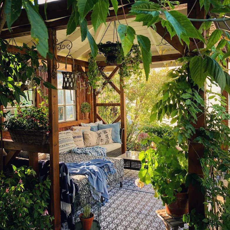 boho hippie garden and outdoor life (52)