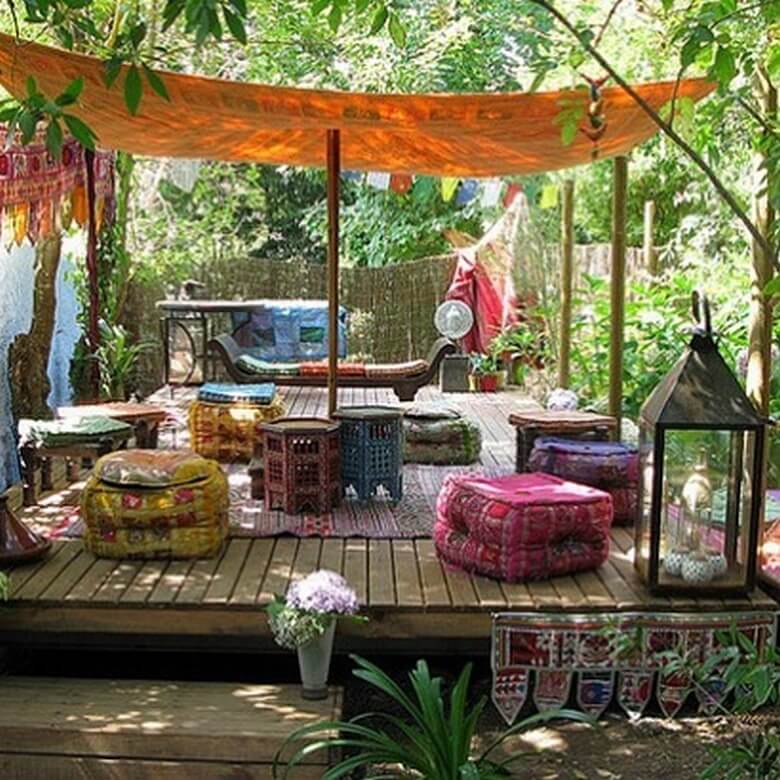 boho hippie garden and outdoor life (58)